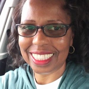 Meet your Posher, Debra